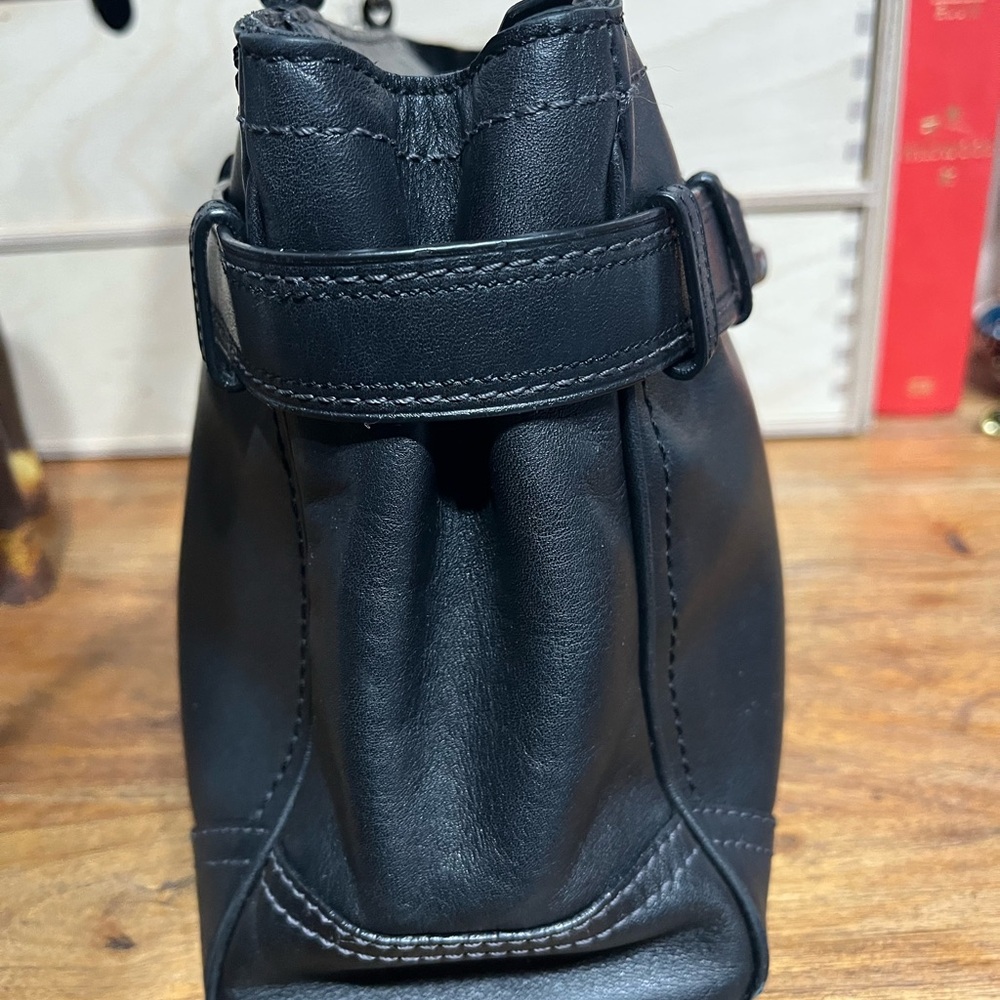 SOLD Coach Hampton Tassel tote in black leather - Picture 3 of 8